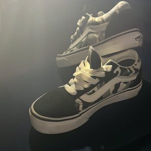 In a very good shape never well too small for my daughter